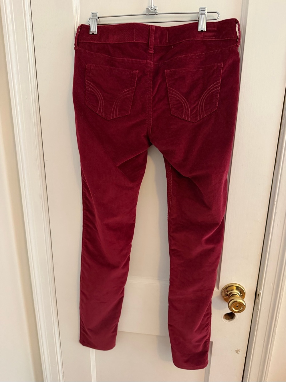 Hollister Women’s Wine Corduroy Skinny Jeans - Picture 4 of 6
